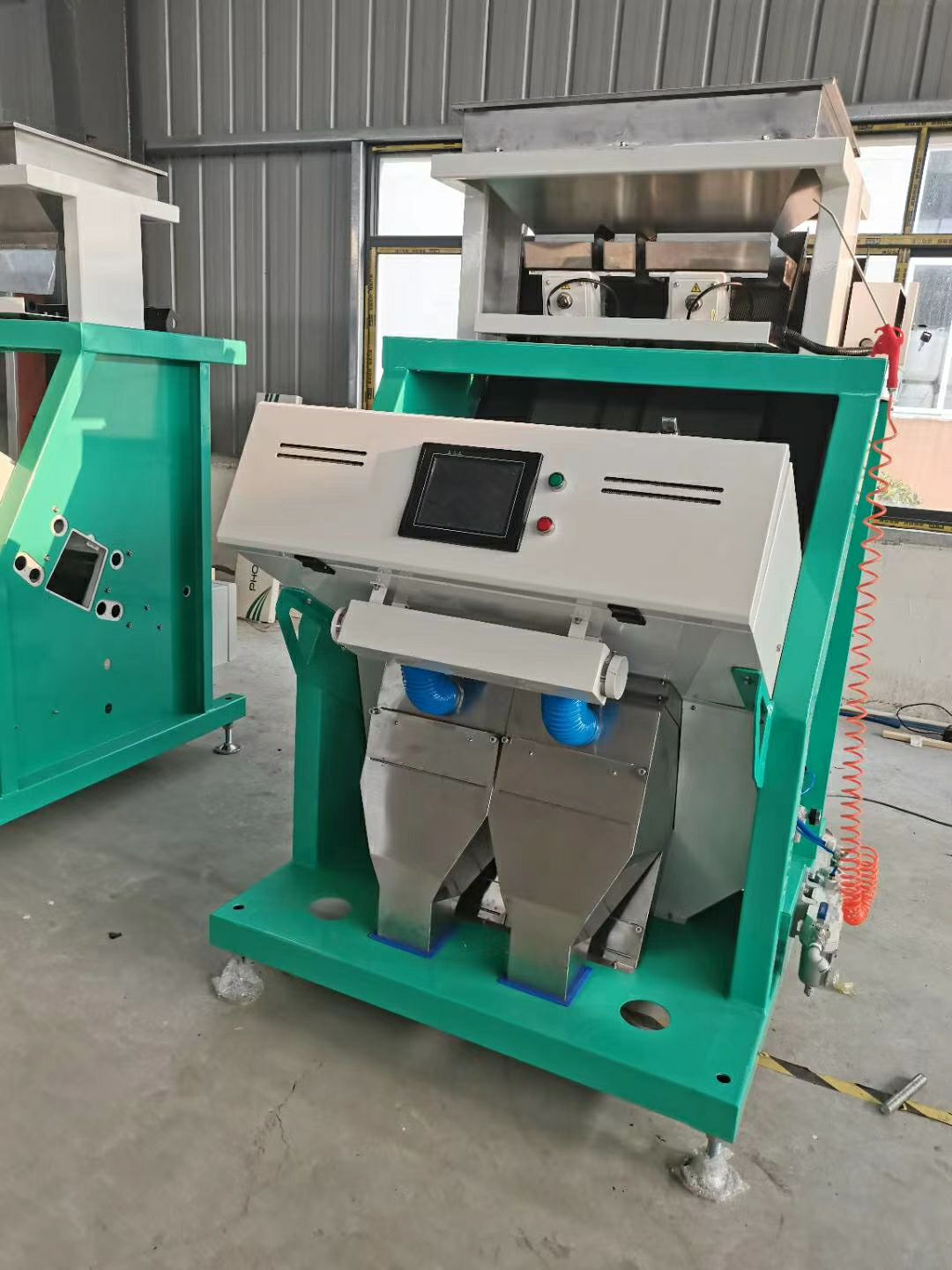 多用途色选机，时产1-15T,10种规格机型，工厂直营