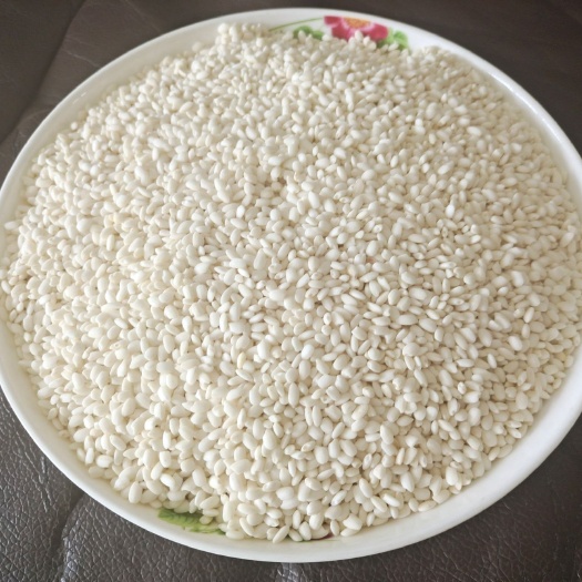靖西市白糯米 靖西大香糯，米粒洁白，颗粒圆大光泽，以色、香、味著称。