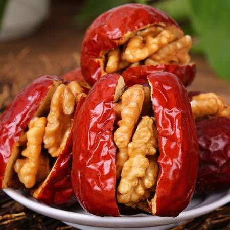 新疆红枣 新疆枣夹核桃 今年鲜货 功率最高