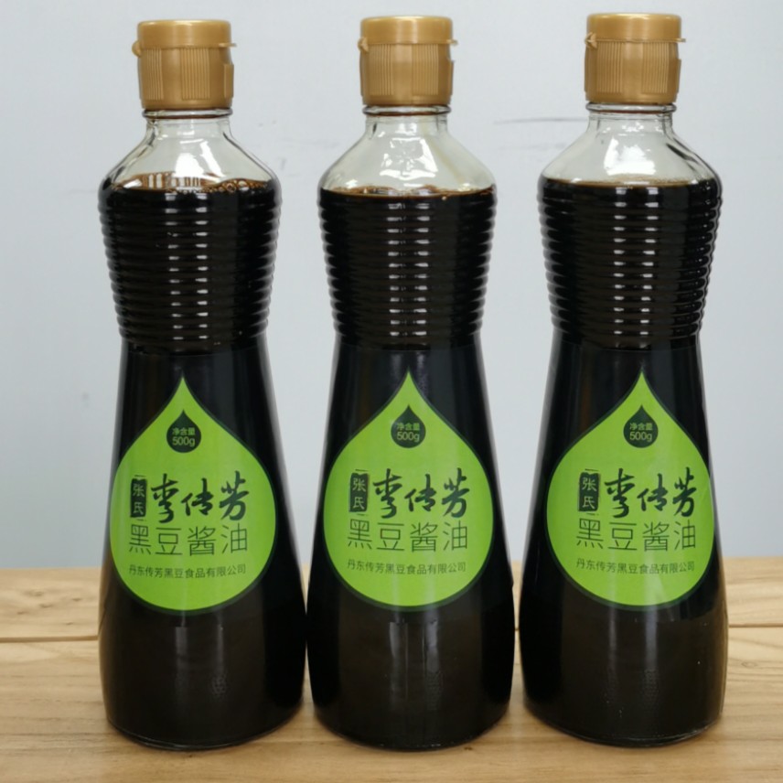 丹东黑豆酱油  李传芳青仁黑豆酿造一百天而成，只为吃上好酱油。