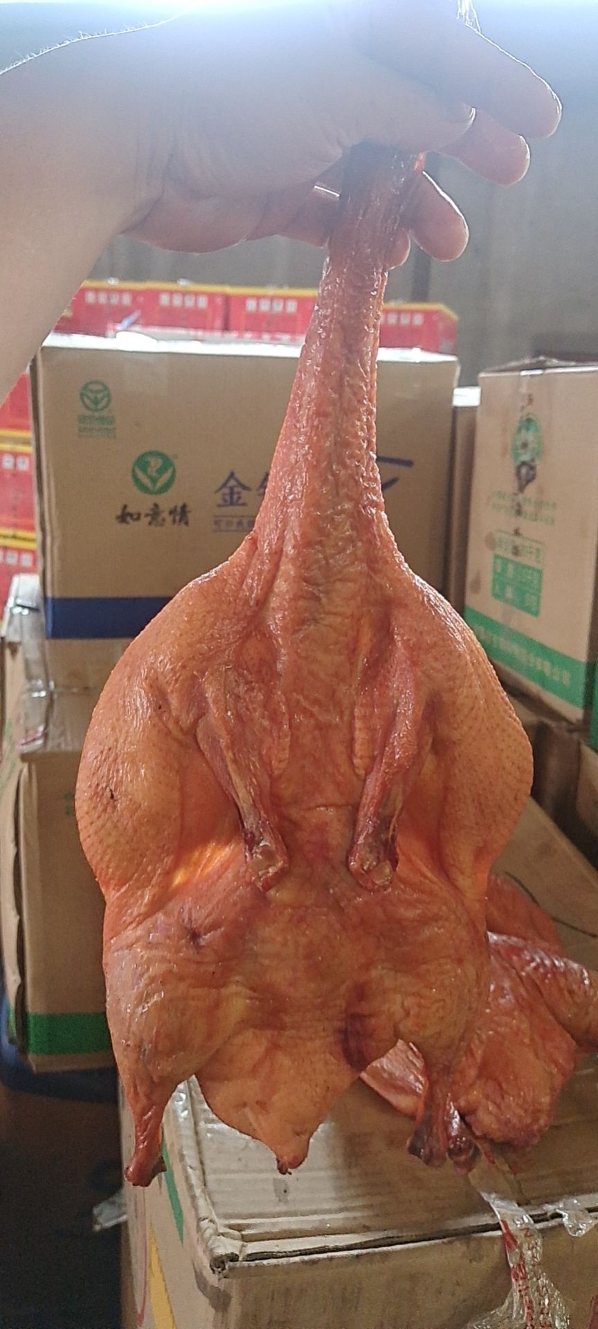 腊板鸭  板鸭，烟熏板鸭，卤板鸭，卖二十五一只模式