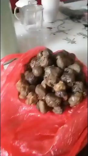 优质蜂胶，自产自销，产地直供，定地养蜂，欢迎各位选够。