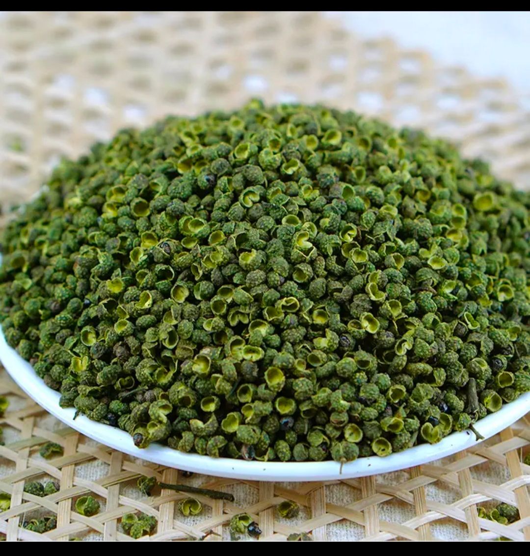 青花椒  味正青麻花椒，麻味浓郁全国21省份只需5斤起包邮