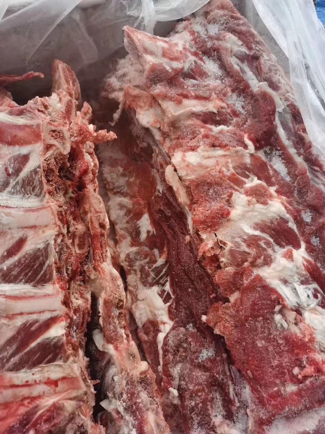  纯干大公牛牛脊骨，肉满满，价格美丽