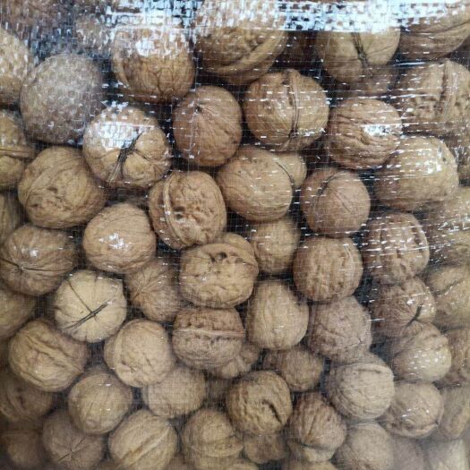 绛县每日果干  薄皮，纸皮都有，质量没问题。