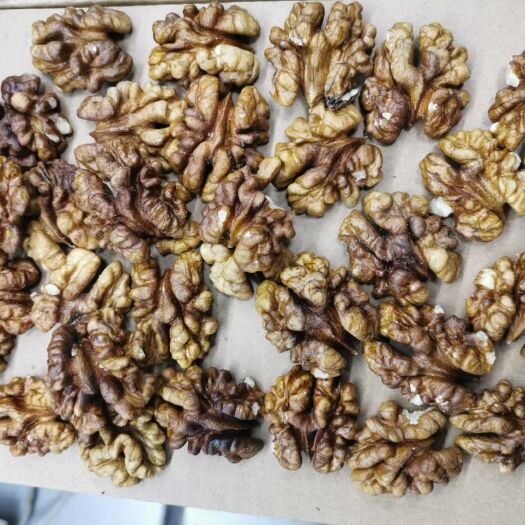 汾阳市核桃仁  新疆新货食品厂次白用货原料，货量充足需要联系！