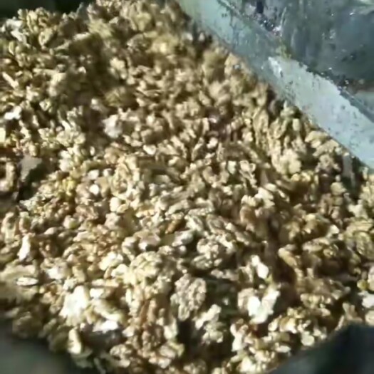 无棣县少吃油吃好油中国欣兮程纯山核桃油，您的健康