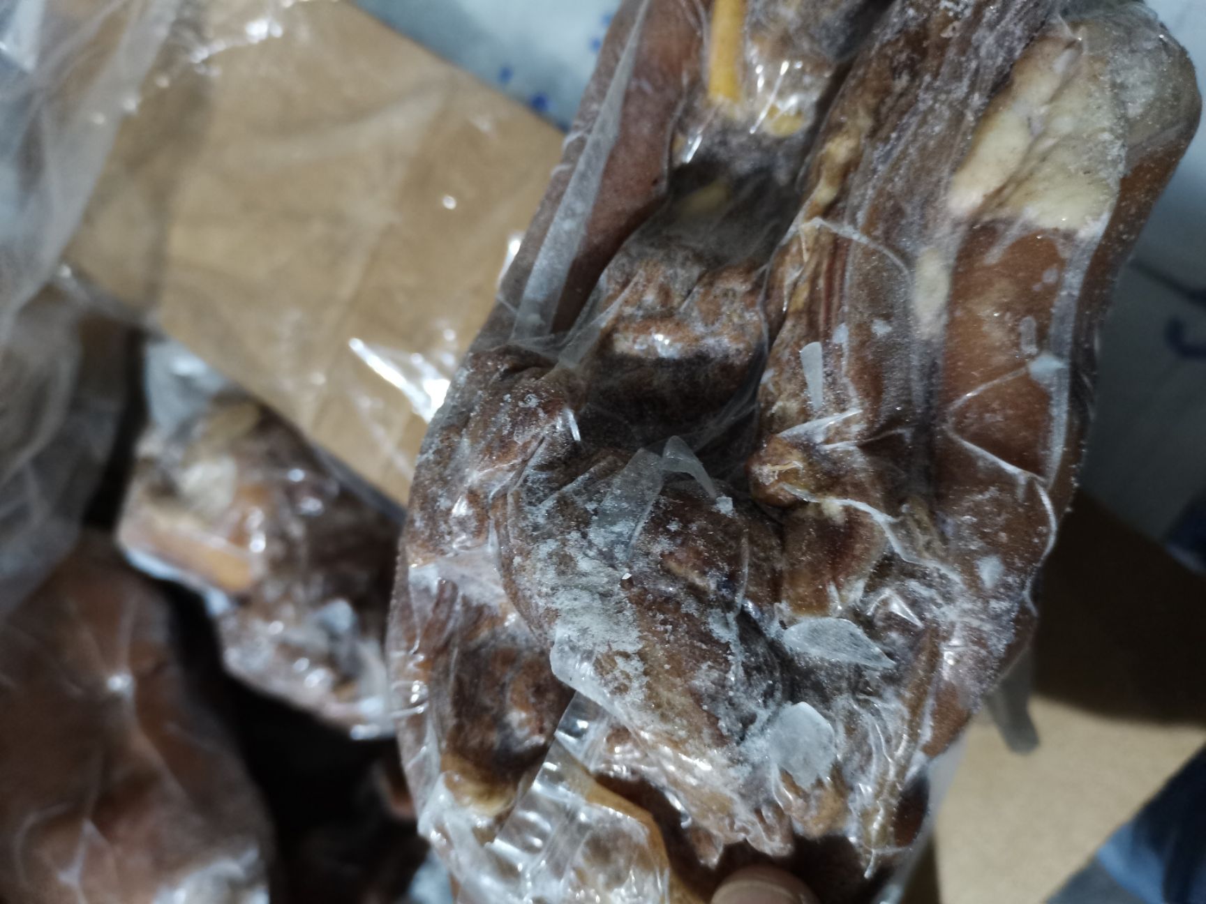 羊肉类  带皮羊肉，带皮熟羊肉，蒙古八分熟山羊肉