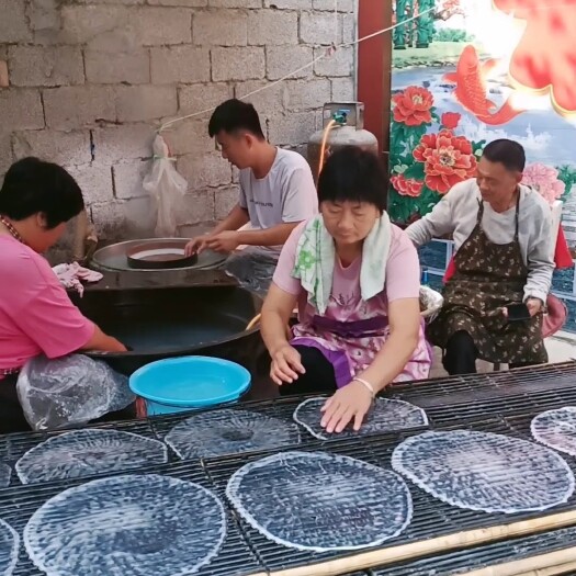梁山县农村特产绿豆粉皮，纯手工制作