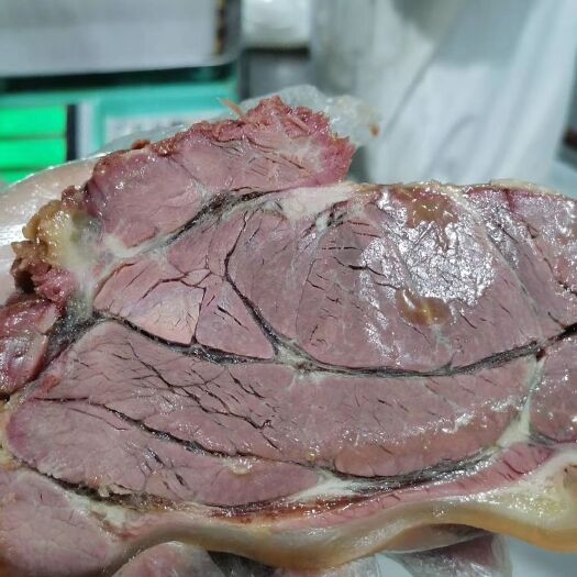 宁津县鲜马肉  鲜带皮马肉，现杀现煮，保证新鲜，不用注水肉