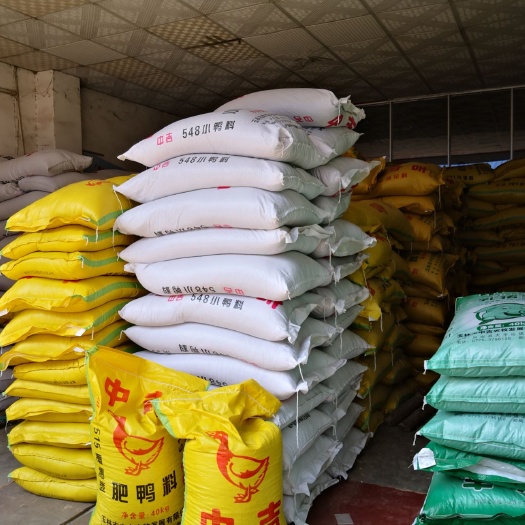 柳州乳猪配合饲料 猪鸡鸭鱼饲料，又好又便宜！
