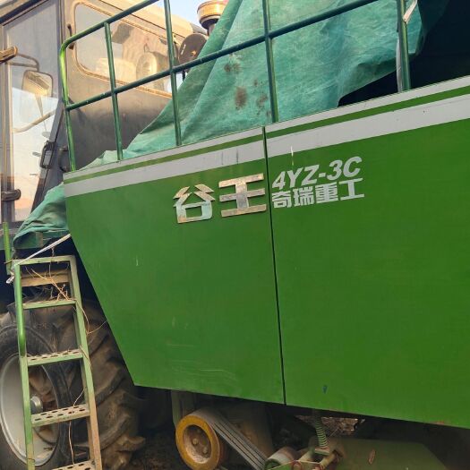 曲阜市奇瑞重工谷王剥皮秸秆粉碎玉米收割机
