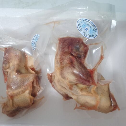 武平县白羽王鸽肉  白鸽全净膛白条，真空包装，