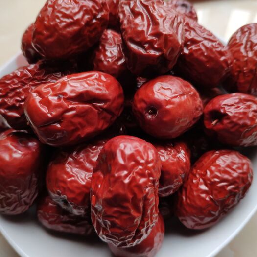 玉林 新疆红枣，核小肉厚，饱满度好，甜度好