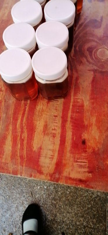 沅陵县百花蜜 在没有工厂没有污染的湘西农村养殖，没有任何添加物