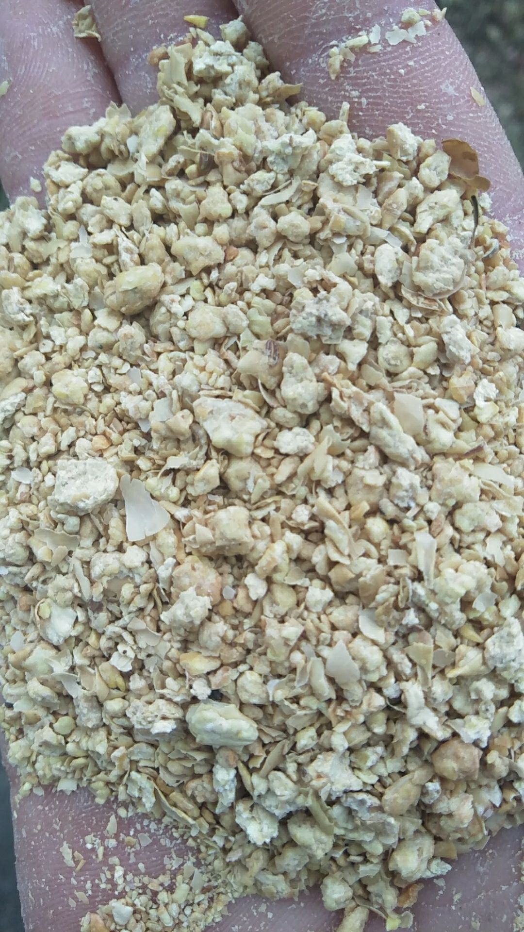 豆粕  ，猪牛羊育肥，各种饲料原料！厂家直销