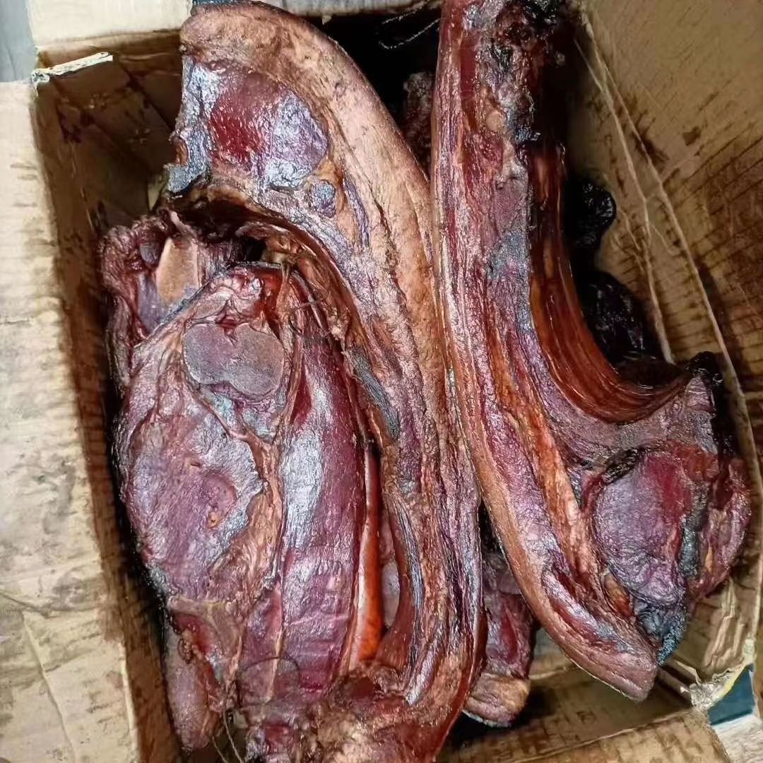 整头猪 烟熏腊肉   四川土特产