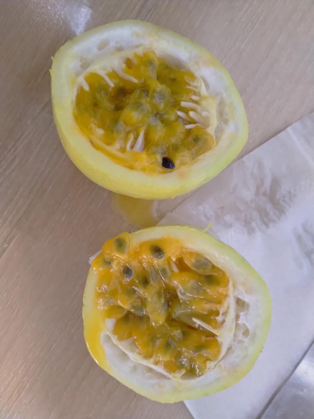 黄金百香果芭乐味产地直供，纯甜口感好一手货源，价格便宜