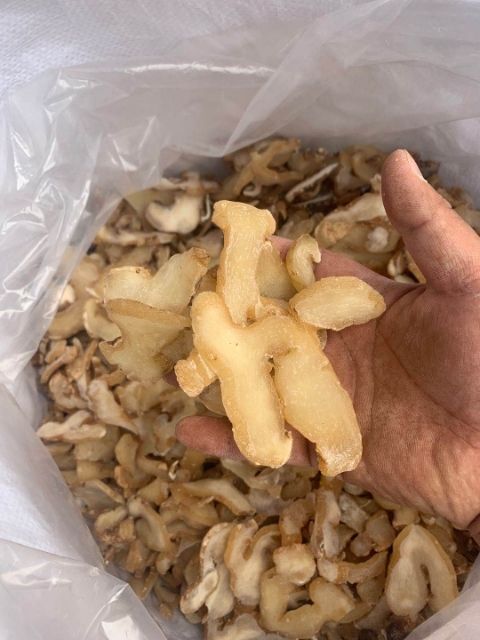 宁陕县鸡头黄精 陕西秦岭黄精片，个子。