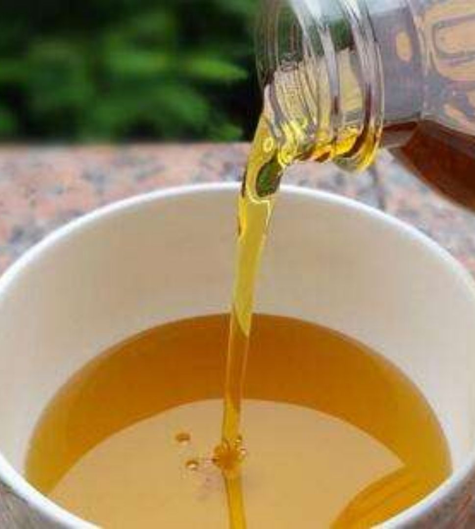 广西农家纯正山茶油茶籽油散装按量计重为方便运输赠送瓶子