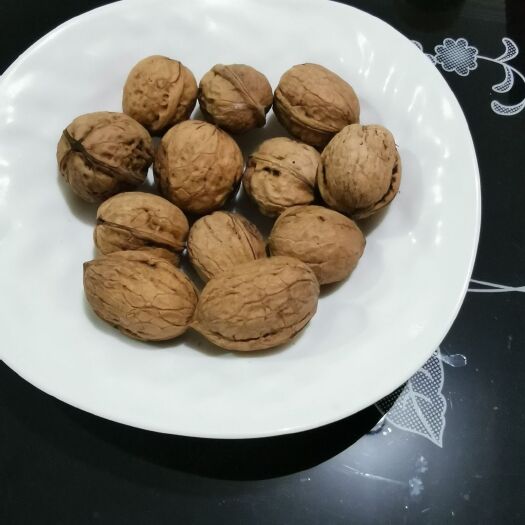 灵宝市高山核桃营养健康可食用可榨油