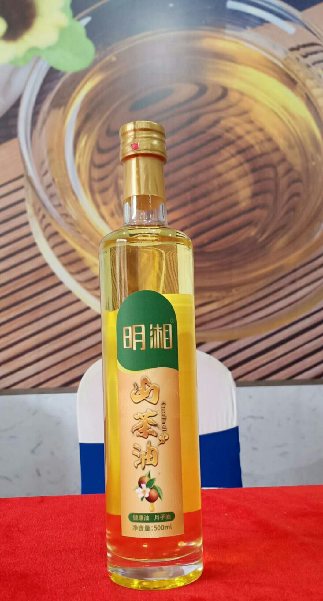 压榨山茶油  自产自销压榨油