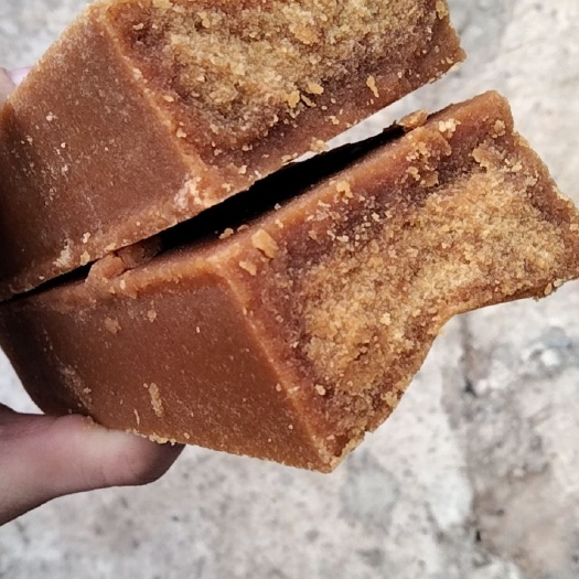 贵港广西甘蔗榨汁红糖，主打原味，花糖，姜糖，原汁原味，