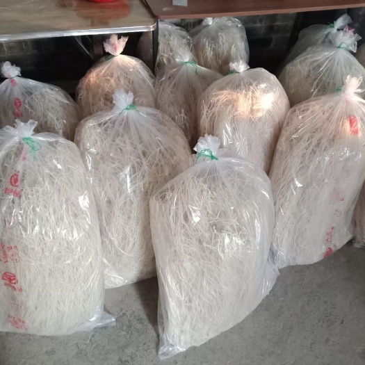翼城县红薯粉丝  红薯粉条，细的，好吃