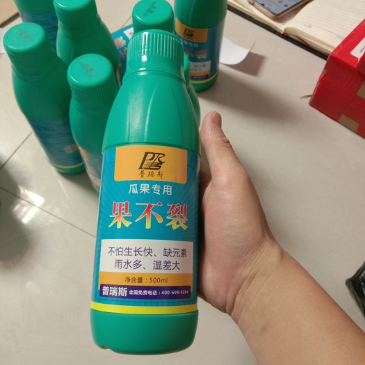 螯合肥料 果不裂适用于各种原因引起的裂果想要不裂果就用果不裂
