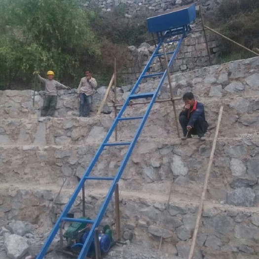 巩义市 爬山虎上料机高层建筑装卸公路护坡运料陡坡斜坡运料提升机