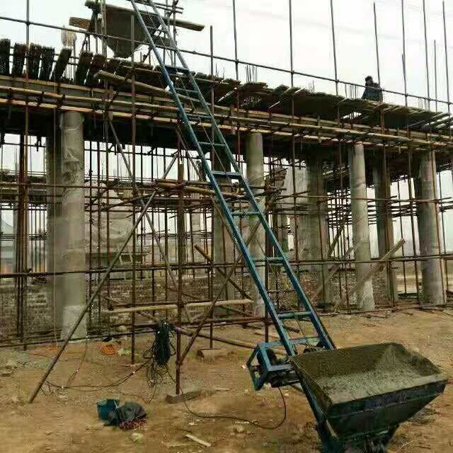  爬山虎上料机高层建筑装卸公路护坡运料陡坡斜坡运料提升机