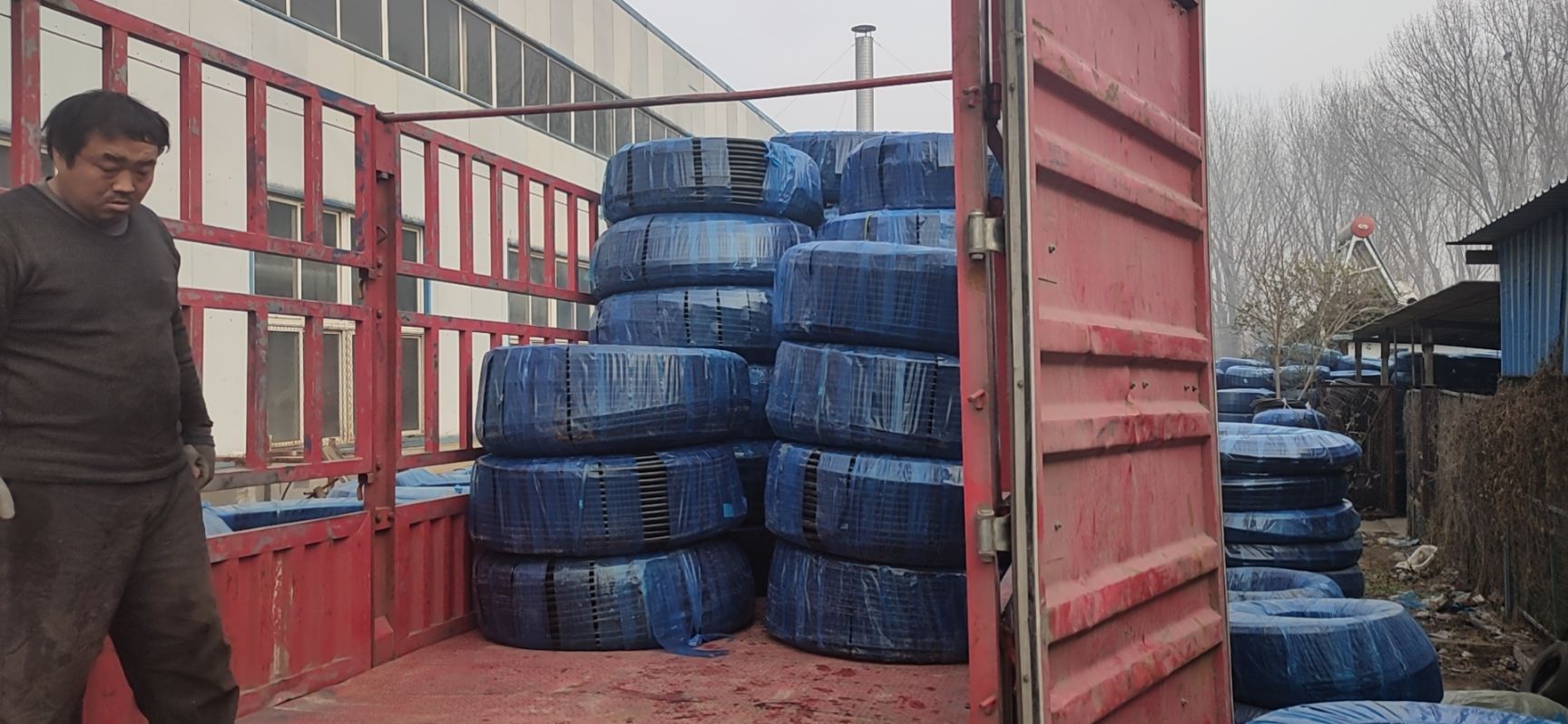 水管  PE管，灌溉管，地插，吊挂微喷管