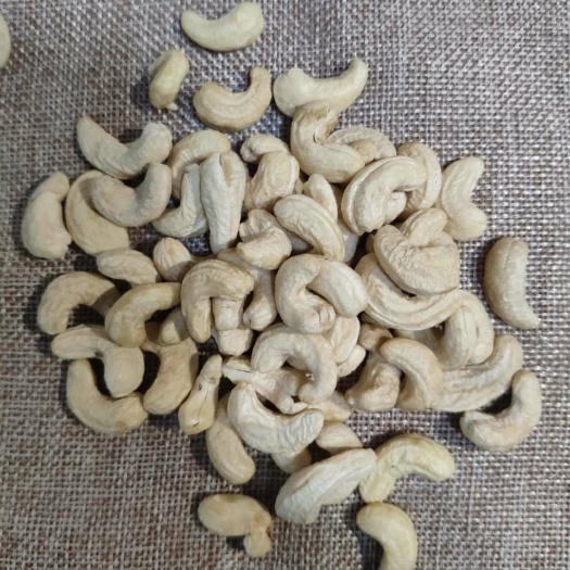 滕州市 刀削W320生腰果仁