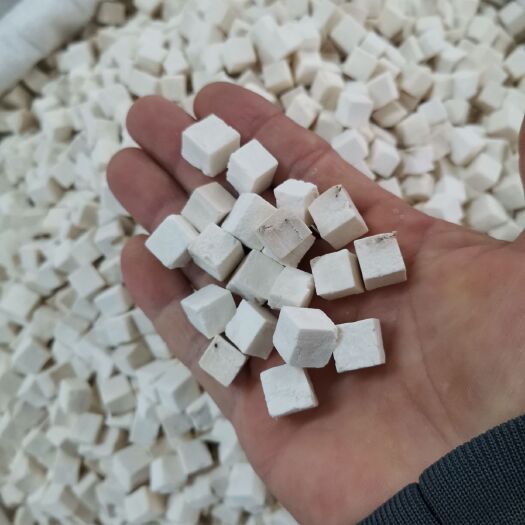 玉林茯苓中药材，茯苓丁，云苓白茯苓批发，量大从优