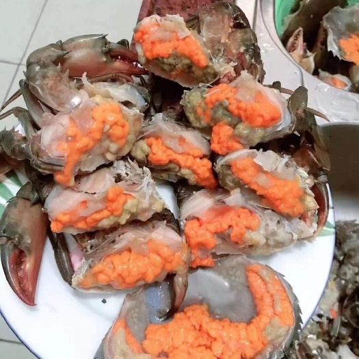 东兴市螃蟹 3.5-4.0两 母蟹 