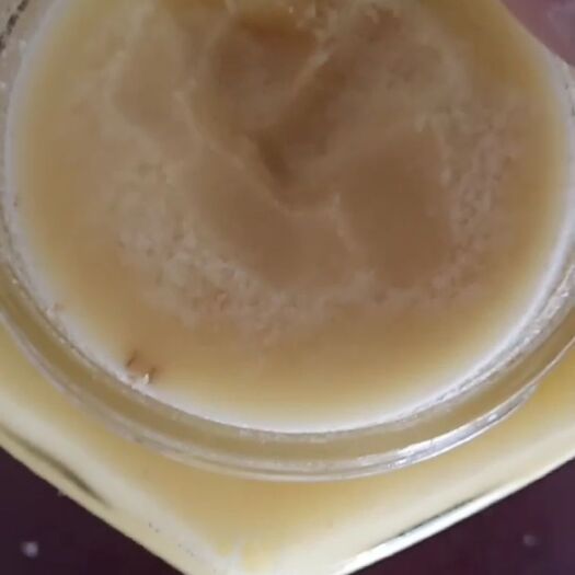 安龙县百花蜜  销售的蜜蜂都是自产自销，保证质量。