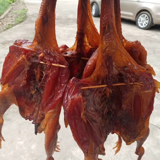 宁乡市腊鸡  ∫腊山鸡，餐饮新产品，风味独特。