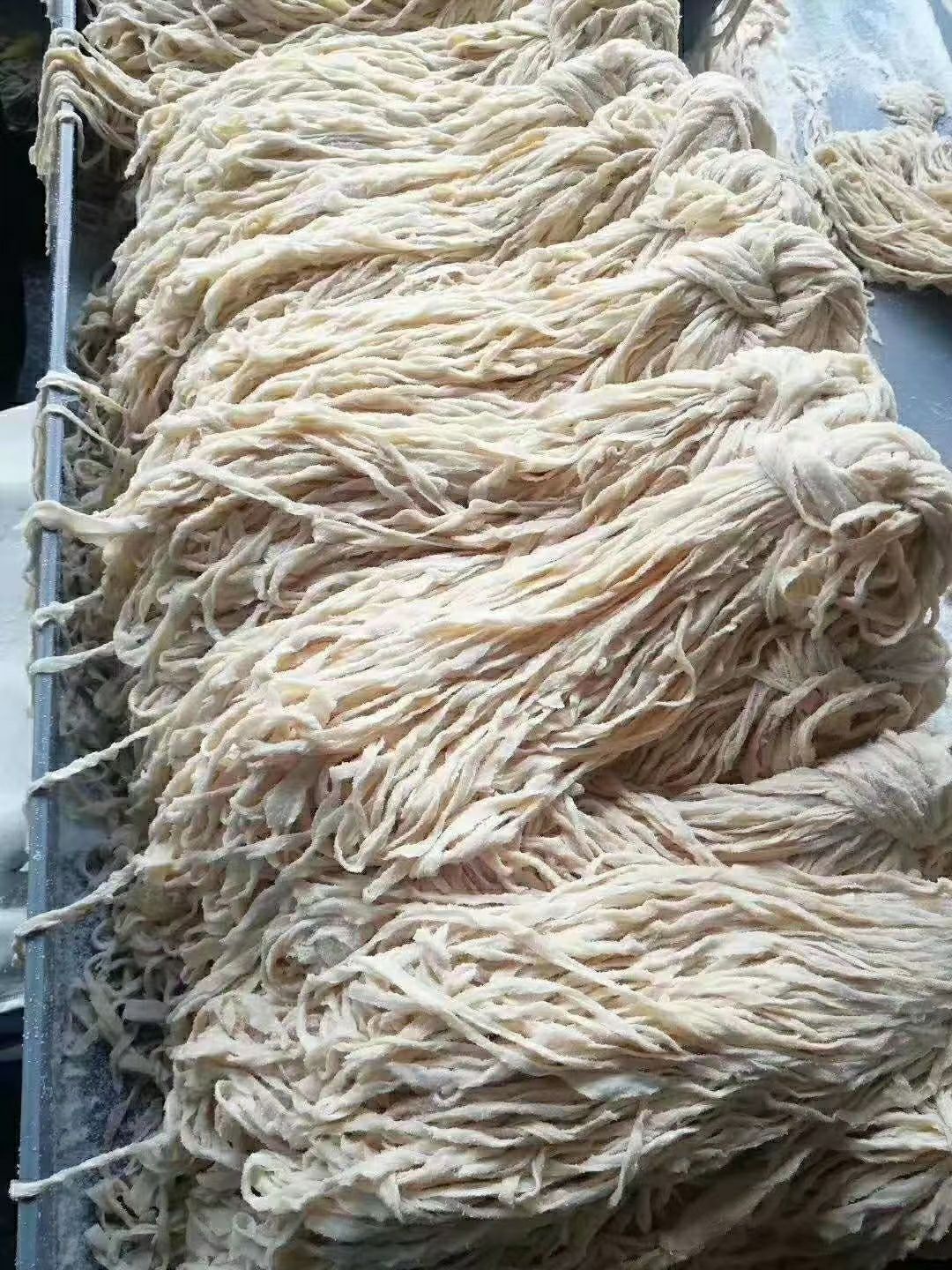 猪肠衣  
九路猪肠衣 灌风干肠 腊肠