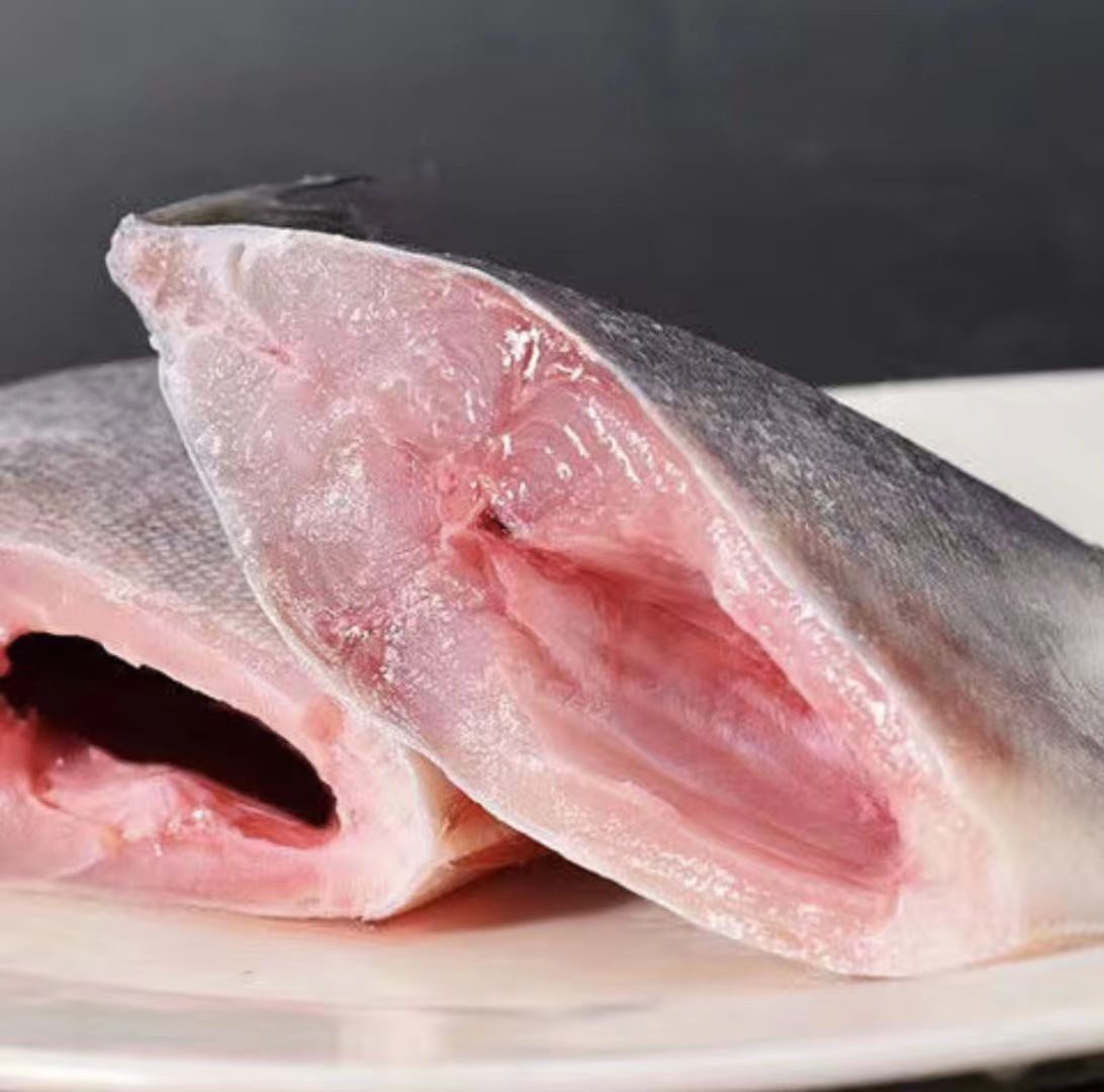 大个红鲳鱼3条，4条和5条装，一箱6斤