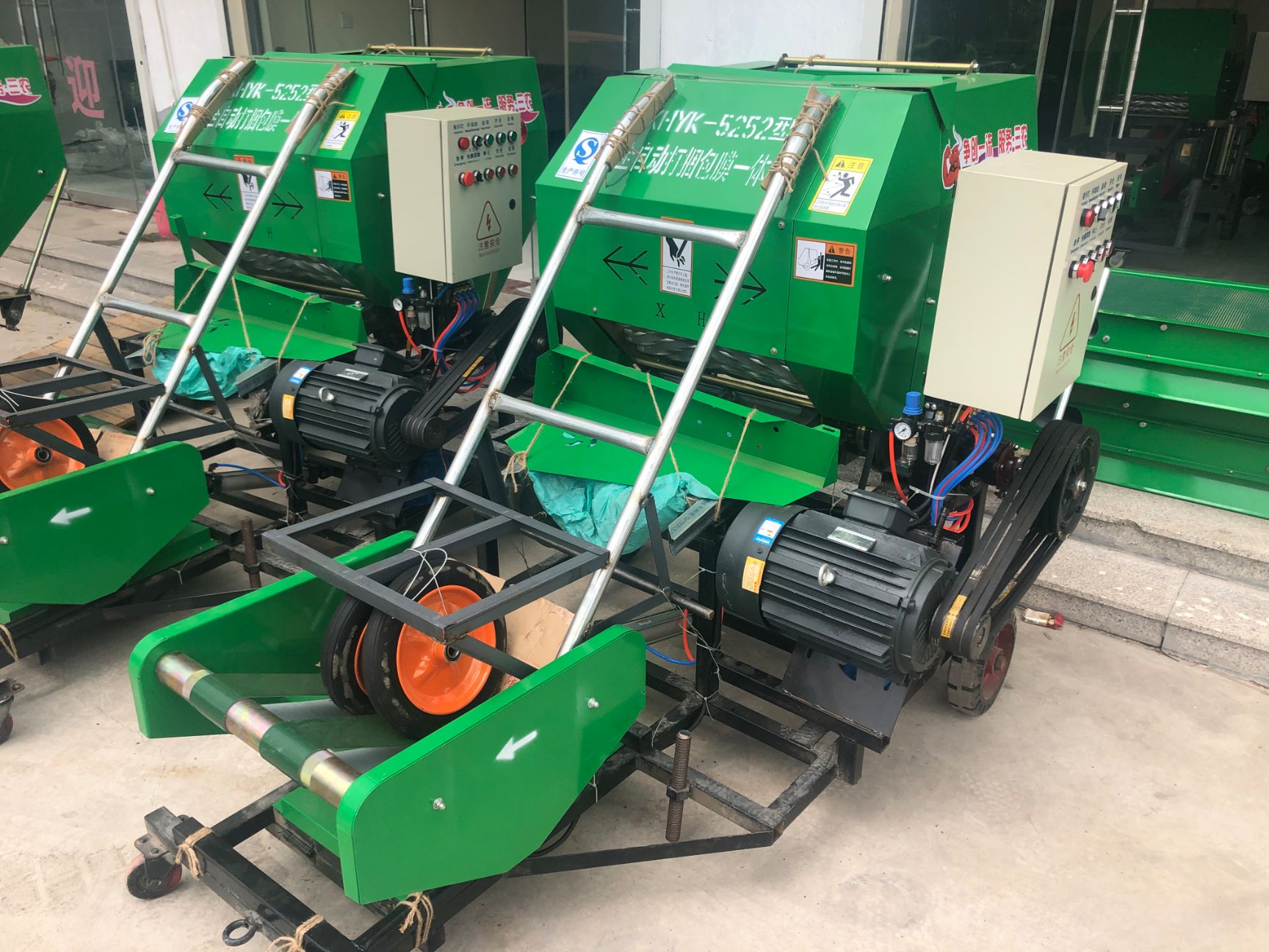 饲料打捆机  全自动打捆包膜一体机，青储饲料代替青储池，省时