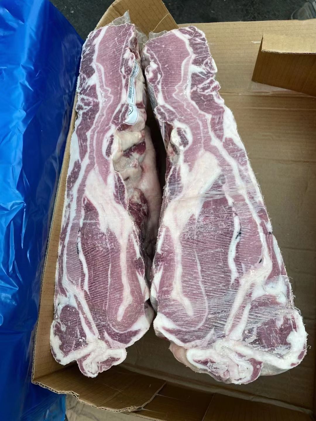 巴西牛腩，又名胸腩连体，腹腩，带肋条肉，适合炖煮，红烧，
