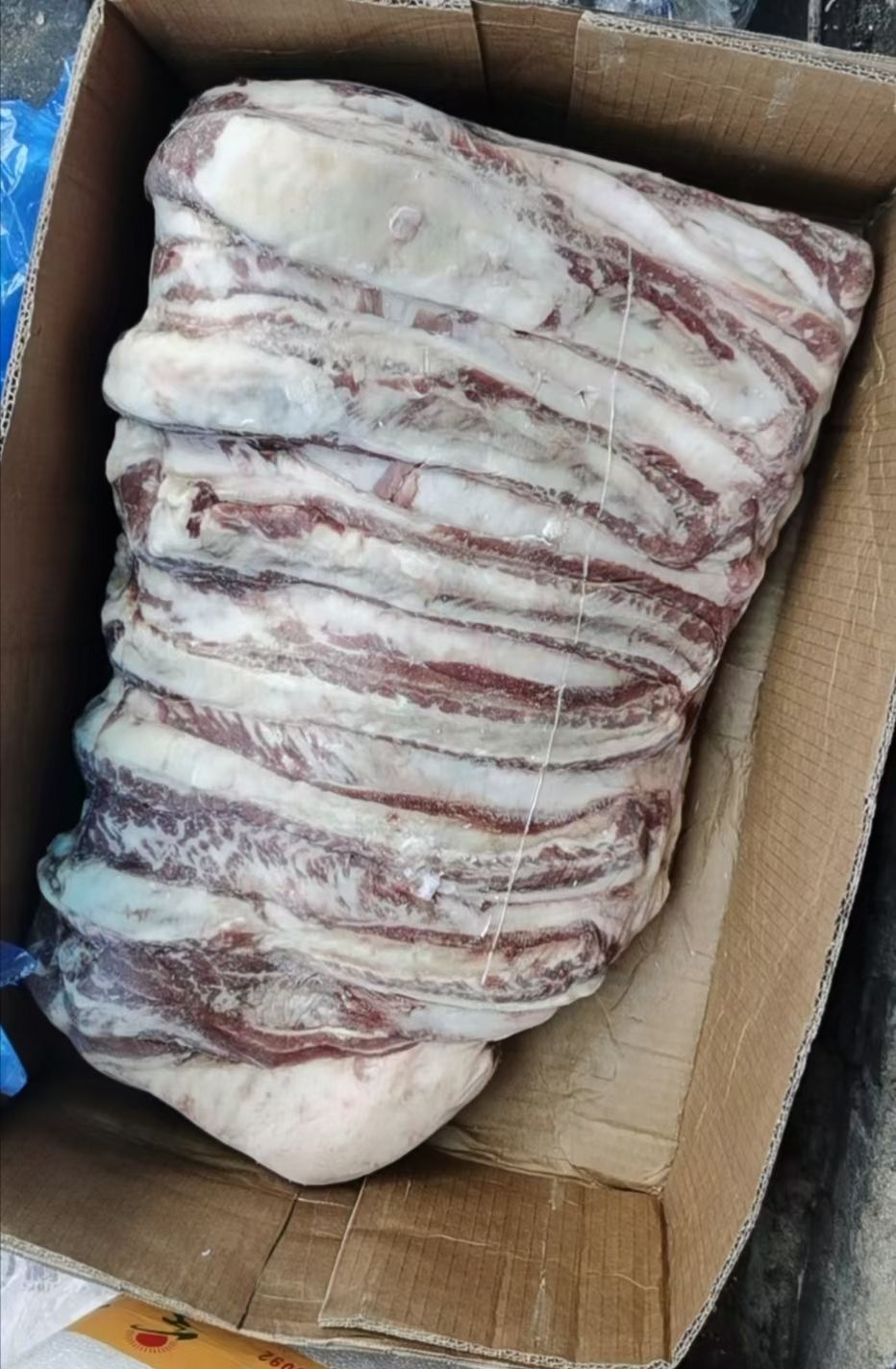 巴西牛腩，又名胸腩连体，腹腩，带肋条肉，适合炖煮，红烧，