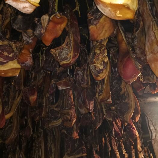 江永县湖南 农村烟熏腊肉