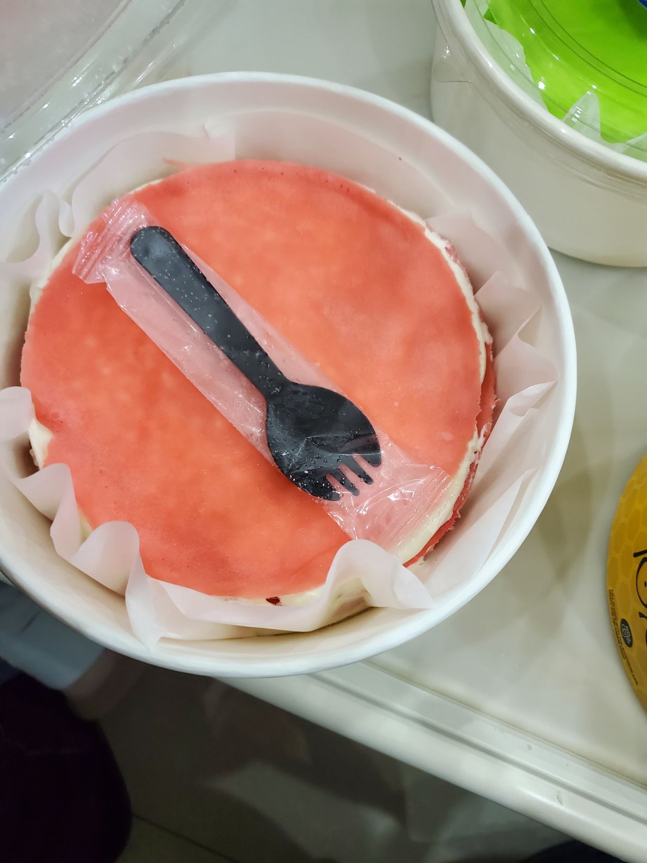  网红榴莲千层蛋糕，八拼蛋糕，冰乳酪，海盐蛋糕等各类网红产品