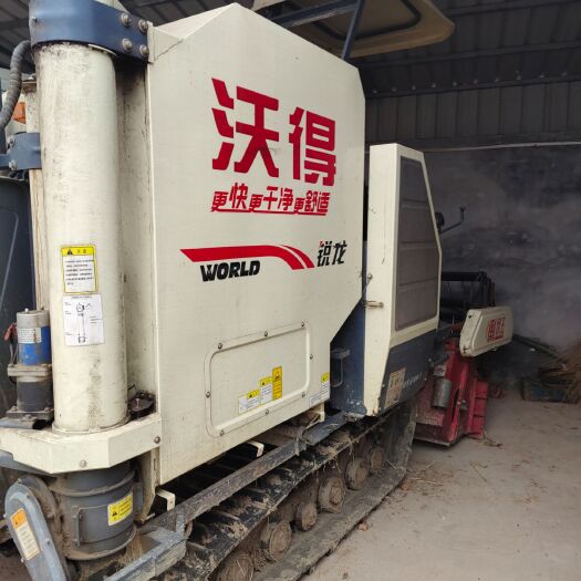 汝南县收割机 2020年玉柴发动机105，500多小时，履带俩好，个人一手
