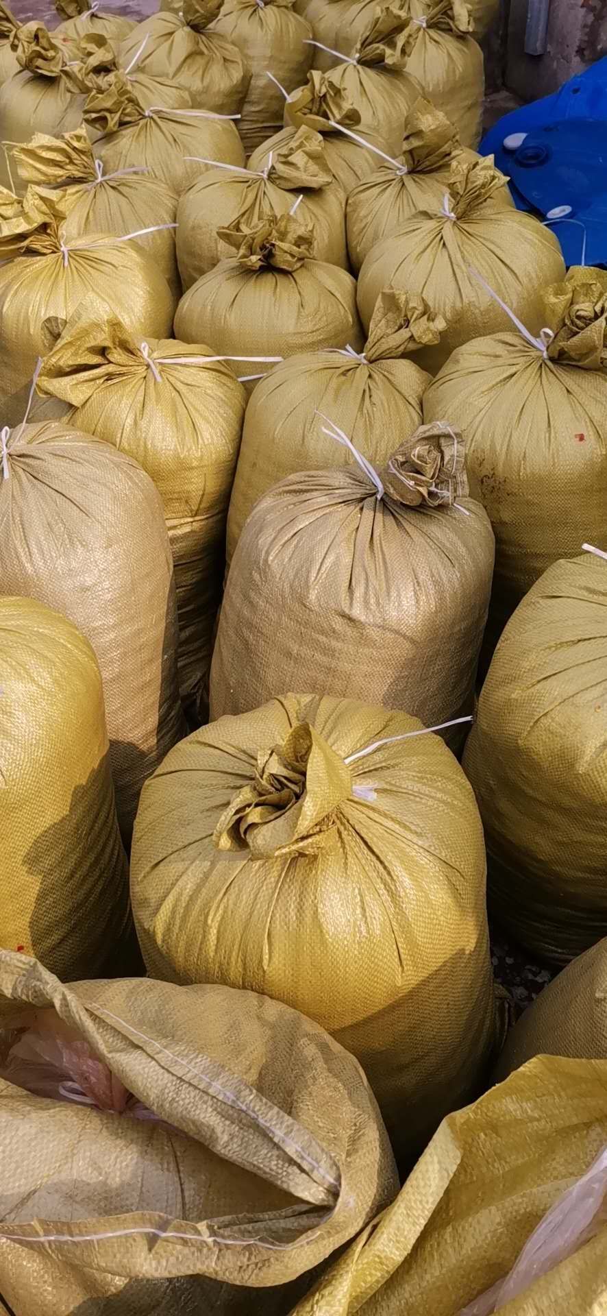 酱腌菜  腌制蔬菜，腌制津红辣椒