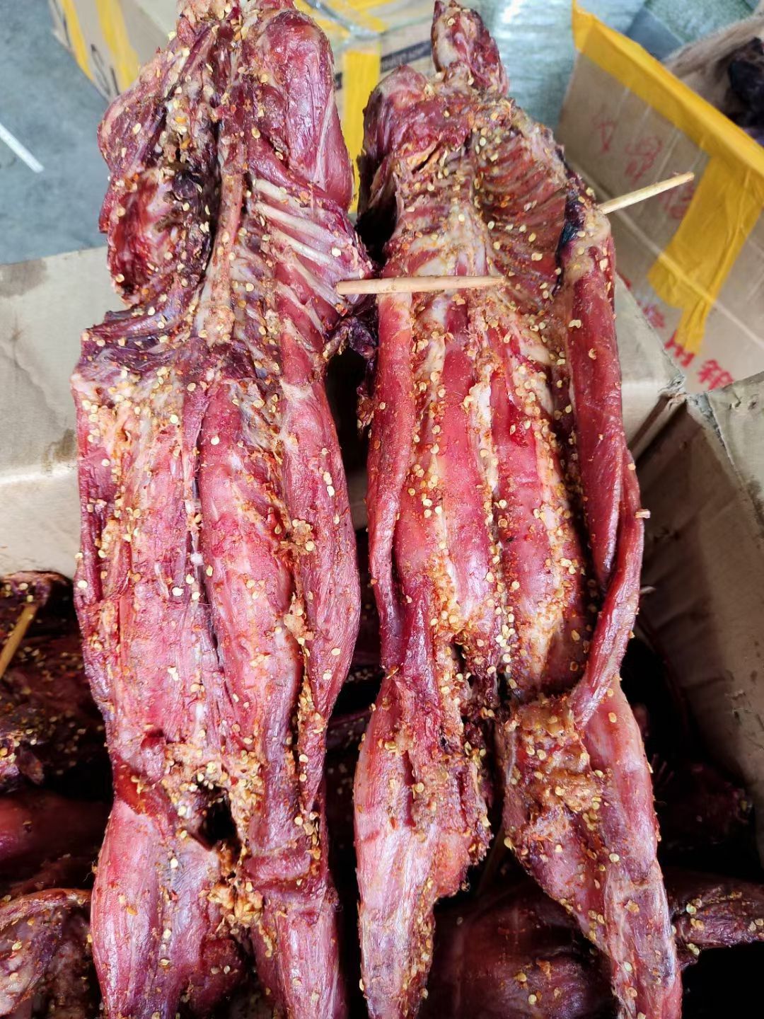 腊兔，烟熏麻辣兔，江湖地摊，展销会销售产品