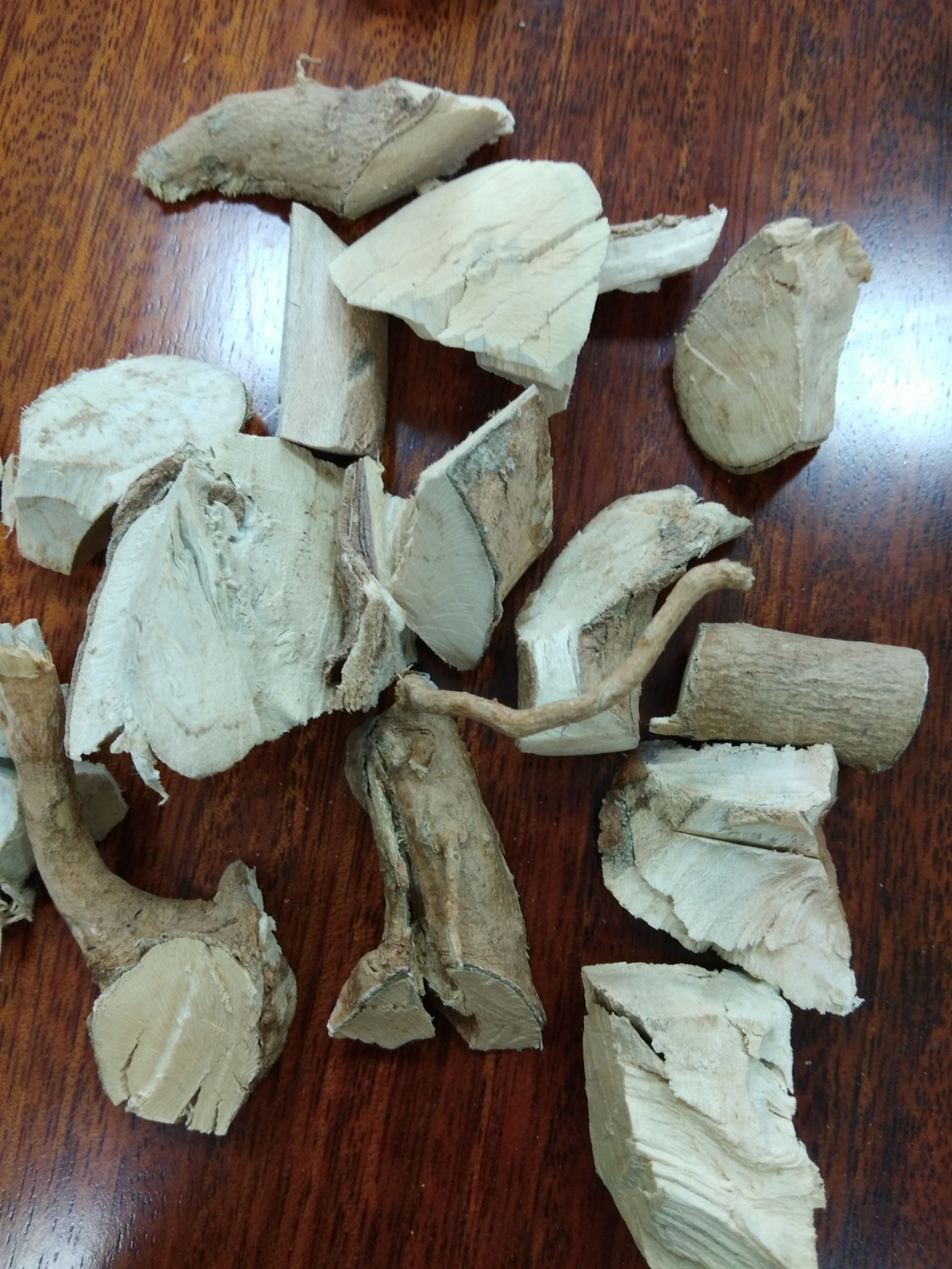 岗梅根，干货纯根，广东老农夫深山林下釆挖，不是人工种植