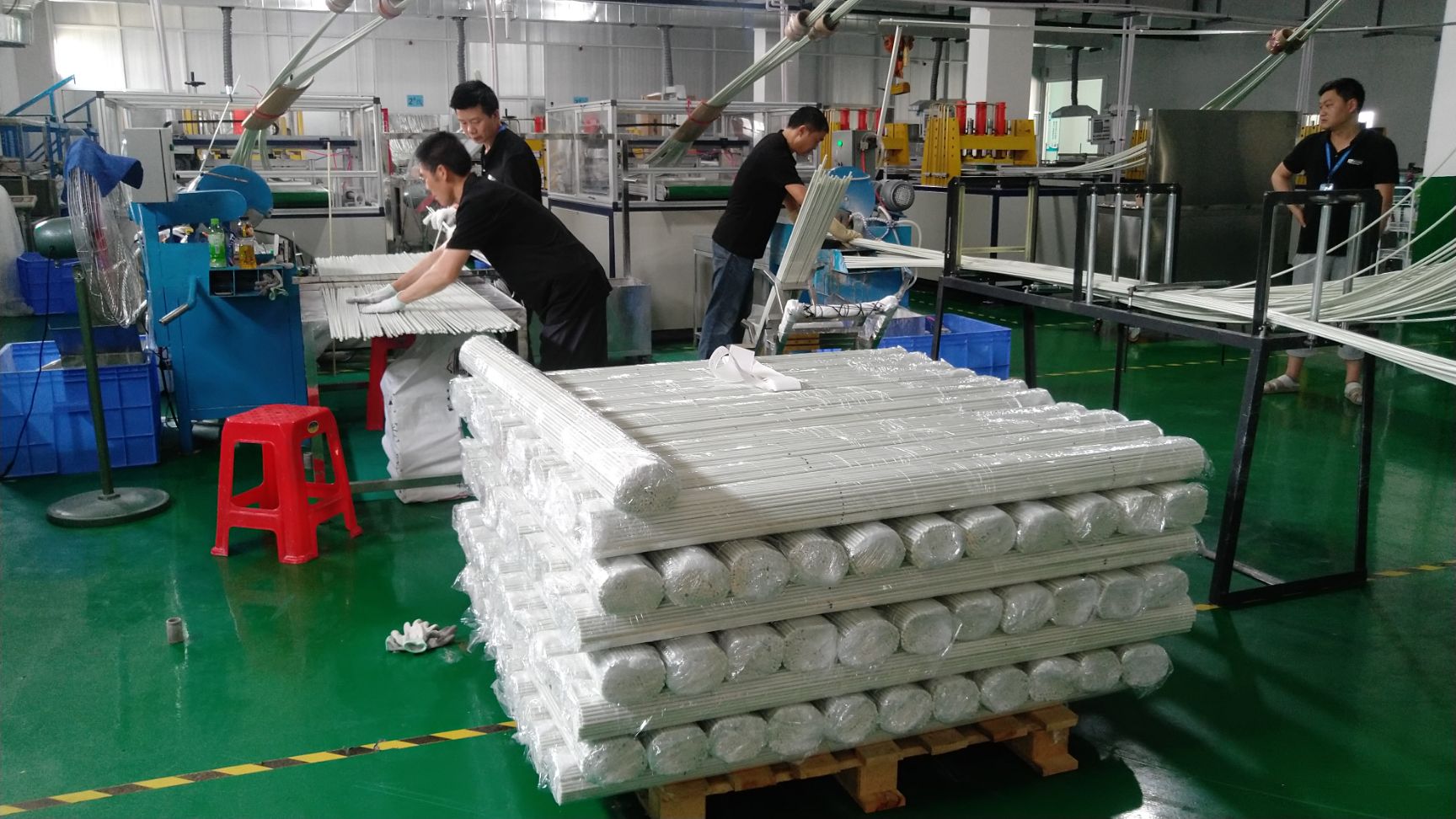 大棚  单体拱棚小拱棚支架 菜地育苗棚遮阳防虫网骨架农用玻璃