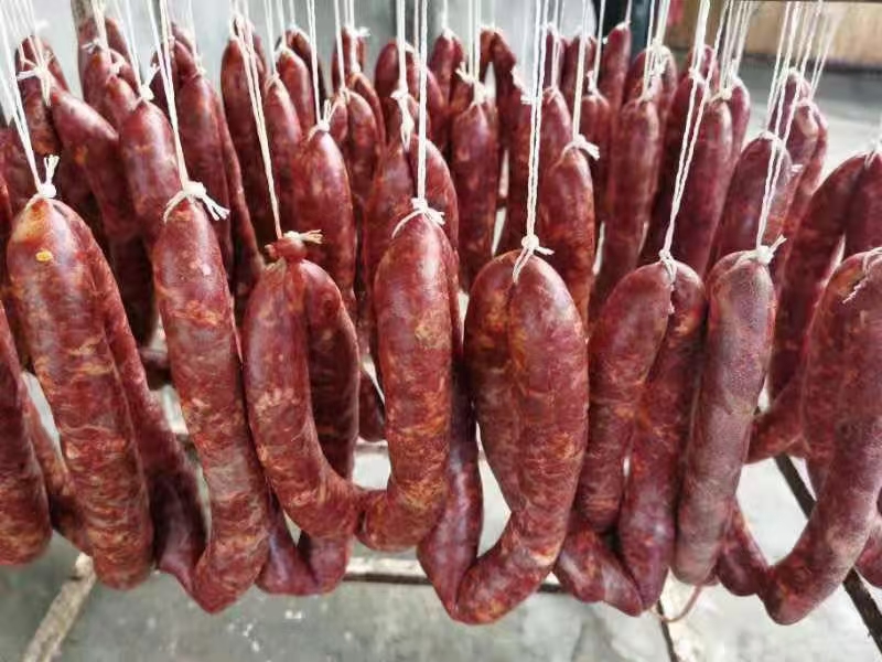 川味香肠  四川香肠，广味，麻辣，五香三种口味香肠，江湖地摊